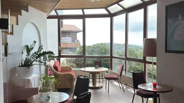 Aeshi_Park_Living_area_15
